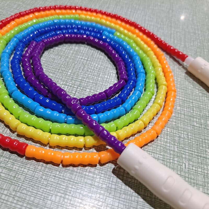 ネバーツール-子供と大人のためのレインボービーズ,2.2m, - Skipping Rope Pvc のレビューと価格